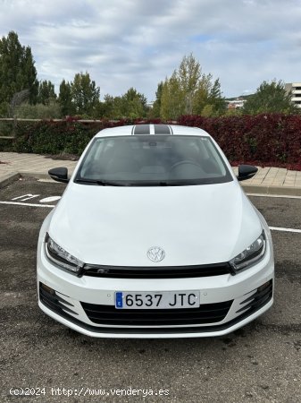  Volkswagen Scirocco Typhoon by R-Line de 2016 con 88.000 Km por 17.900 EUR. en Zaragoza 