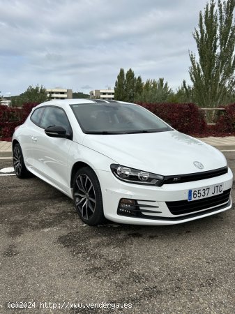 Volkswagen Scirocco Typhoon by R-Line de 2016 con 88.000 Km por 17.900 EUR. en Zaragoza