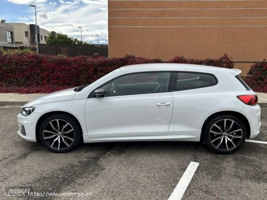 Volkswagen Scirocco Typhoon by R-Line de 2016 con 88.000 Km por 17.900 EUR. en Zaragoza