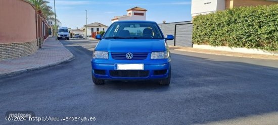 Volkswagen Polo 1.4 TDi 75cv de 2001 con 208.000 Km por 2.700 EUR. en Sevilla