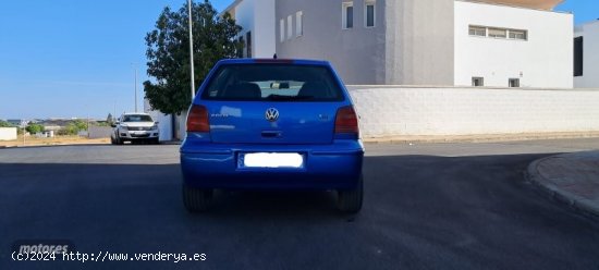 Volkswagen Polo 1.4 TDi 75cv de 2001 con 208.000 Km por 2.700 EUR. en Sevilla