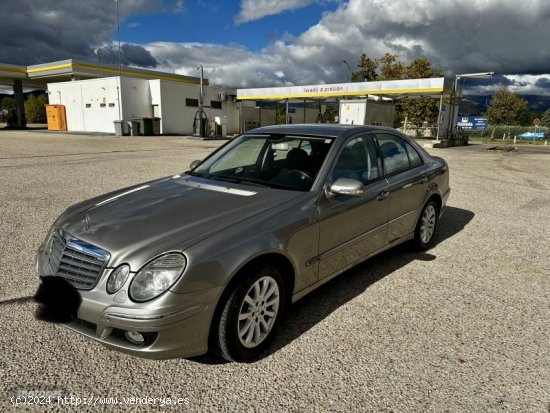 Mercedes Clase E 280 ELEGANCE  CDI de 2008 con 167.000 Km por 10.900 EUR. en Madrid