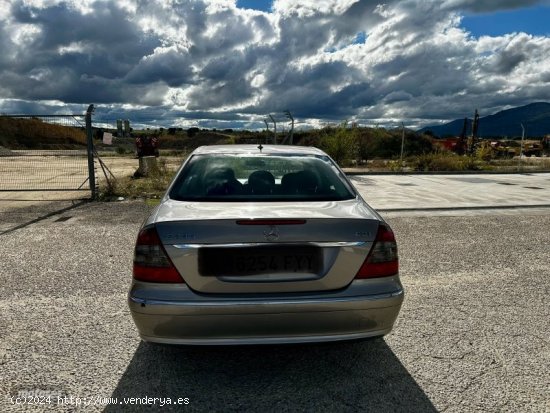 Mercedes Clase E 280 ELEGANCE  CDI de 2008 con 167.000 Km por 10.900 EUR. en Madrid