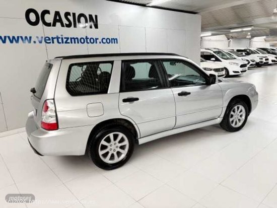 Subaru Forester 2.0 X AUTOMATICO de 2006 con 87.000 Km por 9.400 EUR. en Guipuzcoa