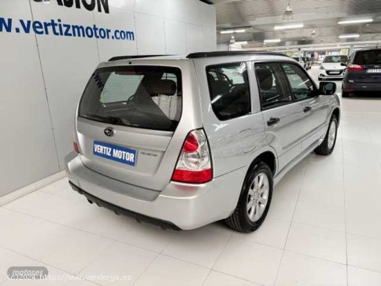 Subaru Forester 2.0 X AUTOMATICO de 2006 con 87.000 Km por 9.400 EUR. en Guipuzcoa