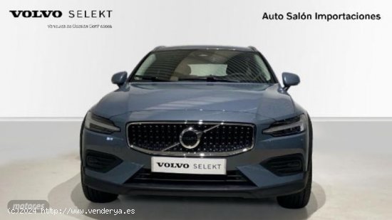 Volvo V 60 V60 Cross Country Core, B4 (diesel) AWD, Diesel de 2023 con 5 Km por 48.900 EUR. en Astur