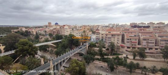  SE VENDE MAGNIFICA VIVIENDA CON VISTAS AL RIO !!!! - ALICANTE 