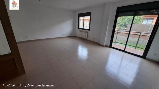 VENTA DE ADOSADO EN RESIDENCIAL SESEÑA - TOLEDO