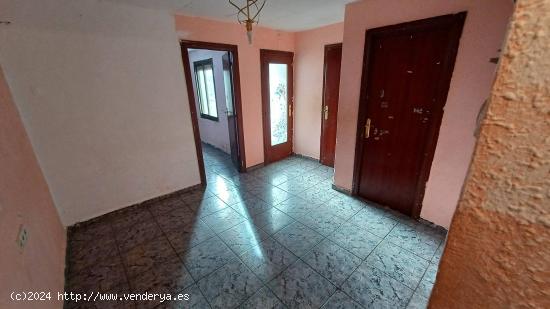  PISO EN PUBILLA CASAS JUNTO METRO CAN VIDALET - BARCELONA 