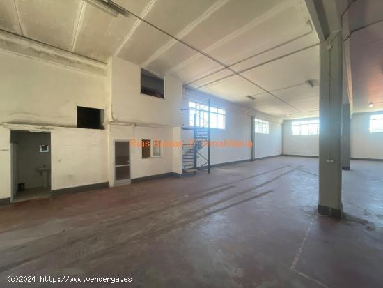 REF 4112 NAVE 450M2 CON TRIFÁSICA ( MOS ) - PONTEVEDRA