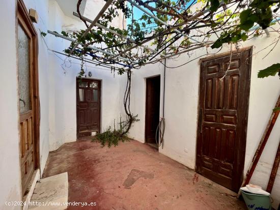 Casa - Solar con parcela / jardín en Ingenio - LAS PALMAS