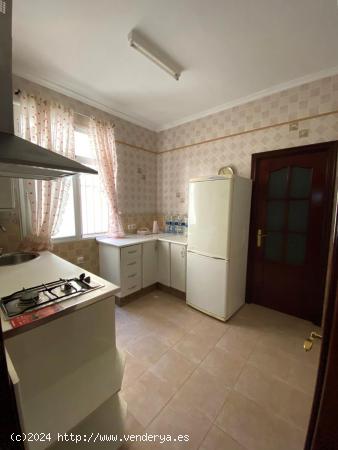 VIVIENDA EN VENTA EN EL CENTRO - CADIZ