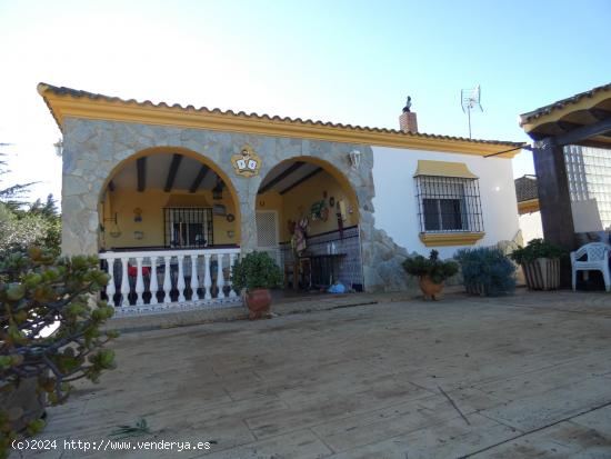 Chalet en el Pago del Humo con 2.400 metros de parcela - CADIZ