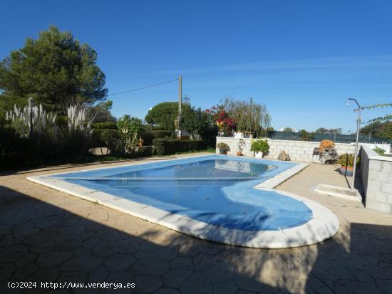 Chalet en el Pago del Humo con 2.400 metros de parcela - CADIZ