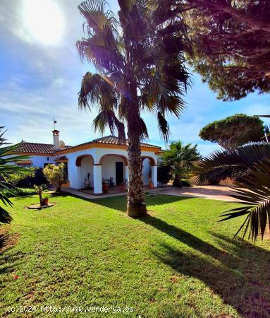 Chalet de 4 dormitorios en Las Veguetas - CADIZ