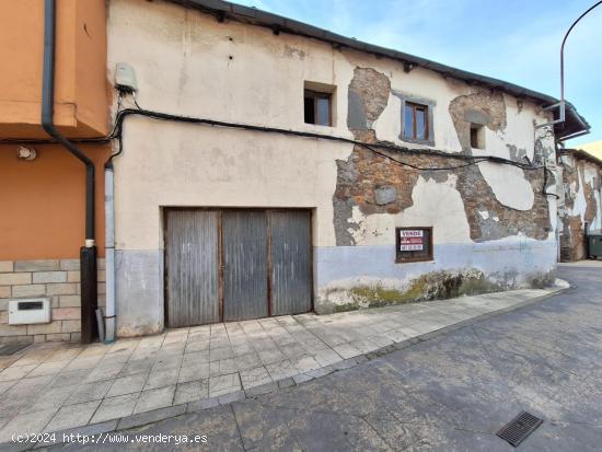 Casa de Pueblo en el Centro Histórico de Bembibre para Reformar - LEON