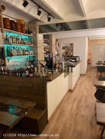 Traspaso de Bar con Licencia C-1 en Sant Gervasi-Galvany, junto al Turó Park - BARCELONA