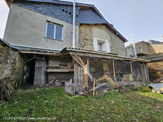 Casa con terreno - LEON