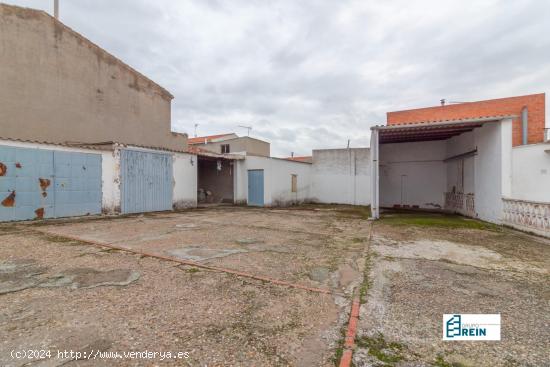 CASA BAJA CON PARCELA EN AÑOVER DE TAJO (VIVIENDA DE ESQUINA). - TOLEDO