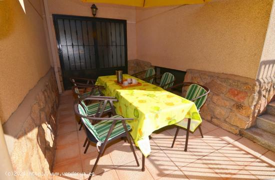 Urbis te ofrece un chalet adosado en venta en Doñinos de Salamanca, Salamanca. - SALAMANCA