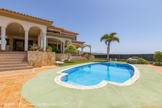 Villa en Sonnenland en venta en primera línea con vistas impresionantes - LAS PALMAS