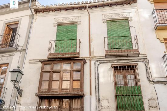 ¡Oportunidad Única! Venta de Edificio en Calle Elvira, Granada - GRANADA