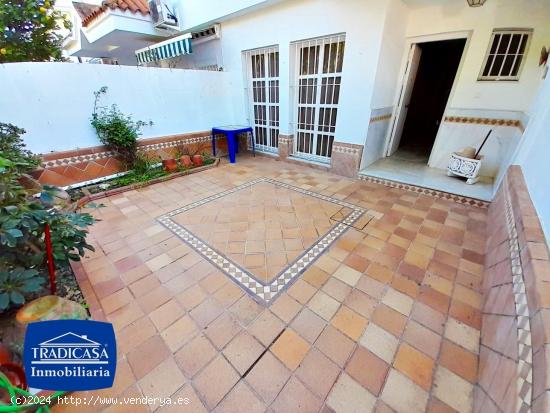 PARQUE ALTO, UNIFAMILIAR 147m², 2 PATIOS, 4 DORMITORIOS, BUHARDILLA CON ACCESO A LA TERRAZA. - CADI