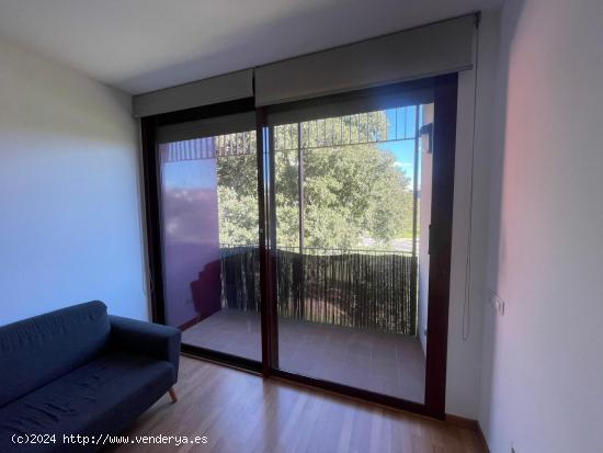 PISO SEMINUEVO DE 2 HABITACIONES EN VALLPARADIS. - BARCELONA