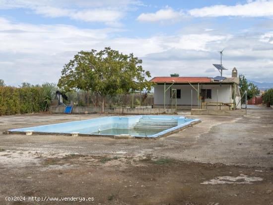 Finca Rústica junto al Río Dílar (Entre Ogíjares y Otura) - GRANADA