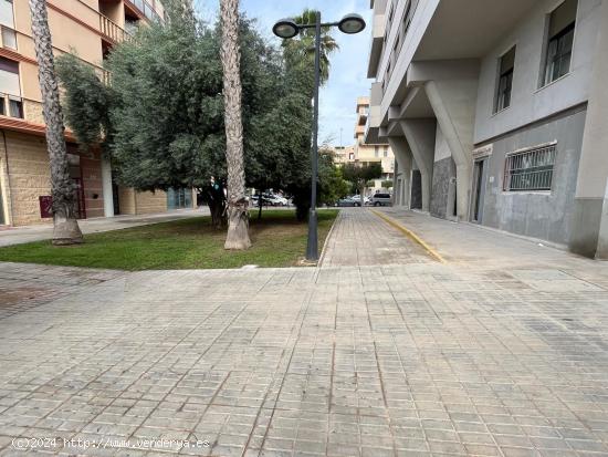 Piso de 2 dormitorios en el Puente del Rey - ALICANTE