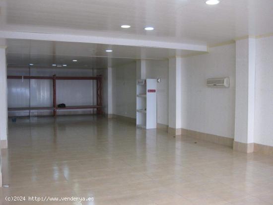 LOCAL COMERCIAL CON MUCHAS POSIBILIDADES !!! - ALICANTE