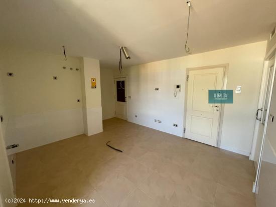 Venta de Piso en Urbanización Palmera Parque, Sevilla - Zona Bami-Palmera - SEVILLA