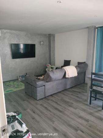  MAGNIFICA CASA UNIFAMILIAR CON DOS VIVIENDAS EN PLANTA BAJA Y PRIMERA PLANTA Y AMPLIO TERRENO !!!! - 