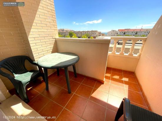 Apartamento de 2 Dormitorios Dobles, 2 Baños, Balcon, Piscina Comunitaria, Parking y Trastero - TAR