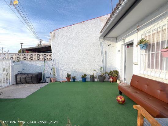 Magnifico bungalow completamente reformado con excelentes calidades y  amplia terraza - ALICANTE