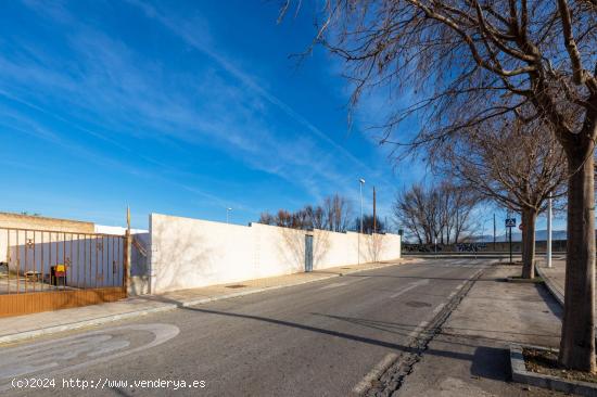 Parcelas listas para construir tu casa en Granada capital (Bobadilla) a un precio sin competencia - 