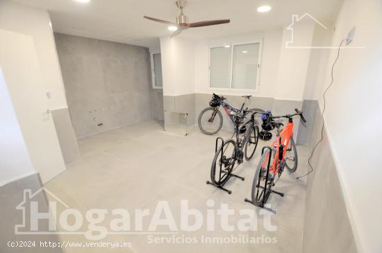 ¡PLAYA DE LA POBLA DE FARNALS! LOFT REFORMADO EN RESIDENCIAL CON GARAJE Y PISCINA - VALENCIA