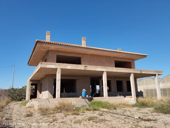 Chalet para reformar en Puerto Lumbreras - Zona cerca del centro - MURCIA