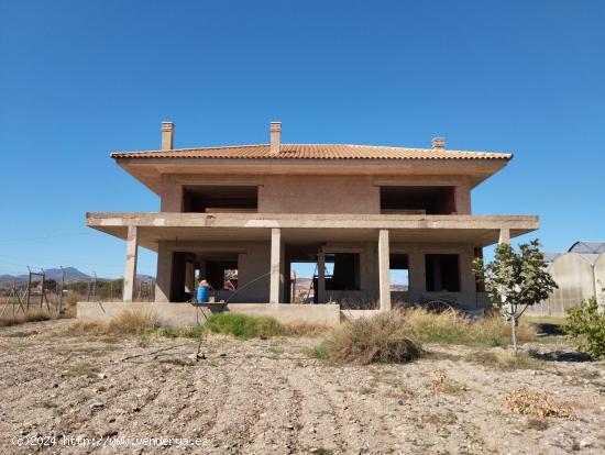 Chalet para reformar en Puerto Lumbreras - Zona cerca del centro - MURCIA