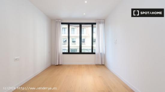 Apartamento entero de 2 dormitorios en Barcelona. - BARCELONA