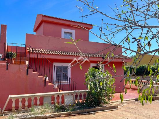 Finca rústica con piscina y cédula de habitabilidad en Sencelles - BALEARES