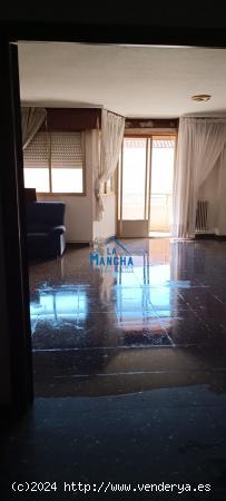 INMOBILIARIA LA MANCHA VENDE PISO EN EL CENTRO DE ALBACETE. - ALBACETE