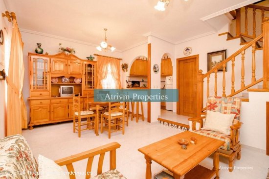 Villa en alquiler en Torrevieja (Alicante)