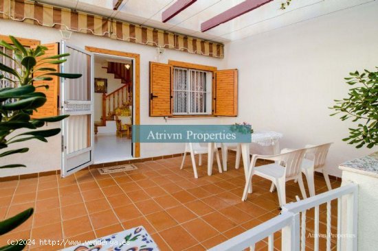 Villa en alquiler en Torrevieja (Alicante)