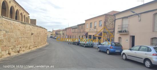 CASA CON BAR EN  ALDEARRUBIA - SALAMANCA