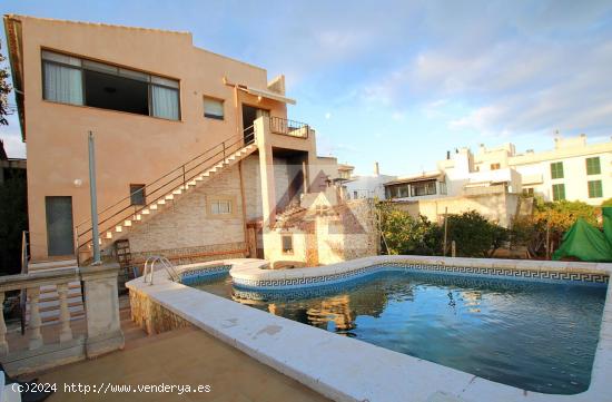 Casa de pueblo, con apartamento separado y piscina con vistas mar - BALEARES