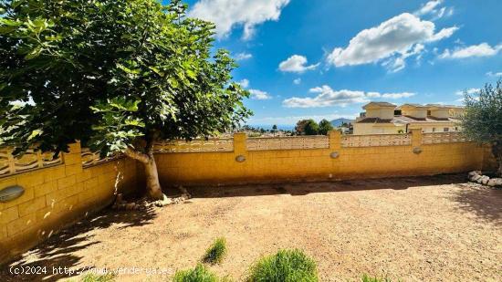 Chalet en La Nucía con vistas al mar y acceso a todos los servicios - ALICANTE