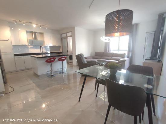  Moderno apartamento de tres habitaciones y dos baños en el centro de Guardamar, Costa Blanca - ALIC 