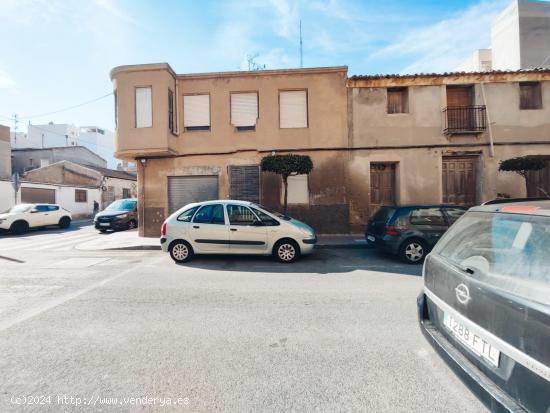 Fantástica casa de pueblo de 206m2 en el centro de Guardamar del Segura, Alicante, Costa Blanca - A