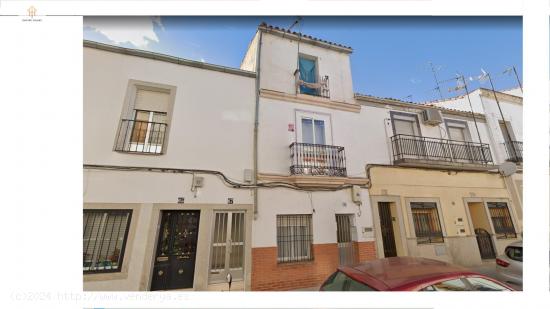  Se VENDE piso en zona MARGALLO - CACERES 